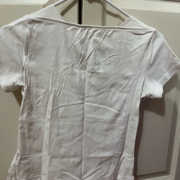 Elegant White Women's Top - Picture 2 of 2